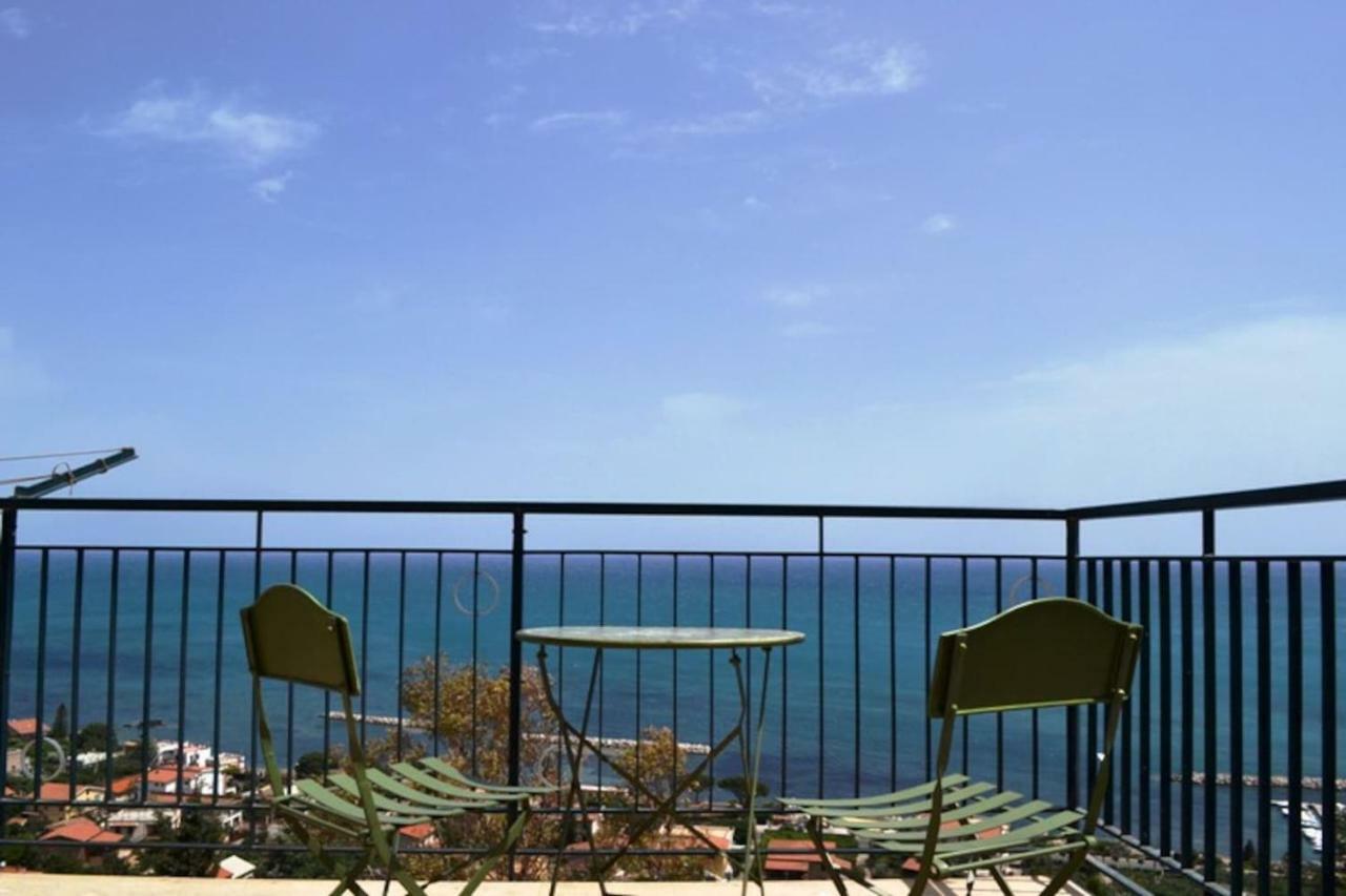 Casa Vacanze La Petrusella Trabia Exterior photo